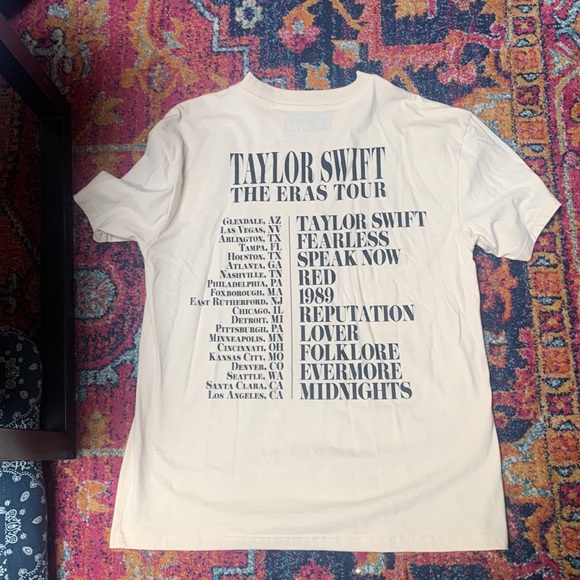 Taylor Swift Era’s Tour T-Shirt!! - Picture 3 of 3